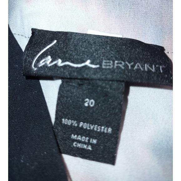 Lane Bryant Blouse Size 20 Excellent Condition, polyester pretty blouse sleevele - Picture 2 of 4